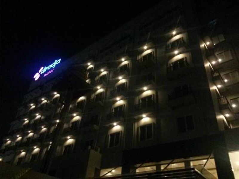 โรงแรมดิราดจา อินโดนีเซีย จาการ์ตา ภายนอก รูปภาพ